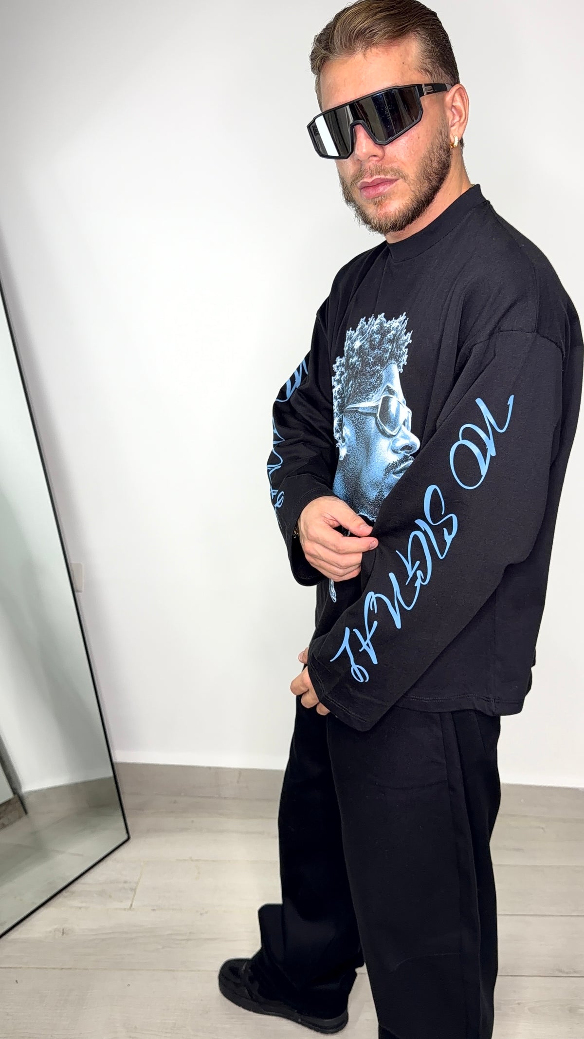 LongSleeve Vision